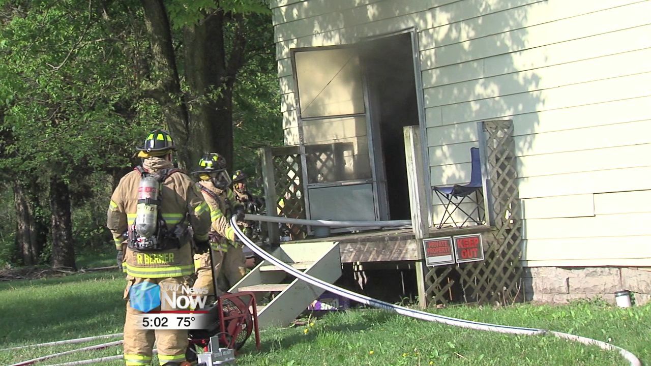 Family of four displaced after morning Lima fire 2.jpg